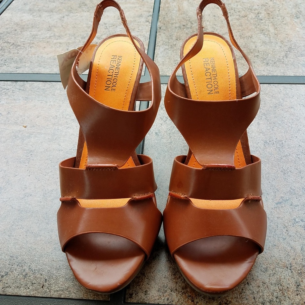 NWT Kenneth Cole Reaction 7.5M